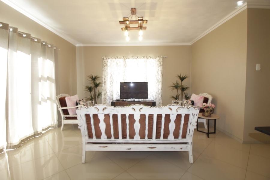 3 Bedroom Property for Sale in Wavecrest Eastern Cape